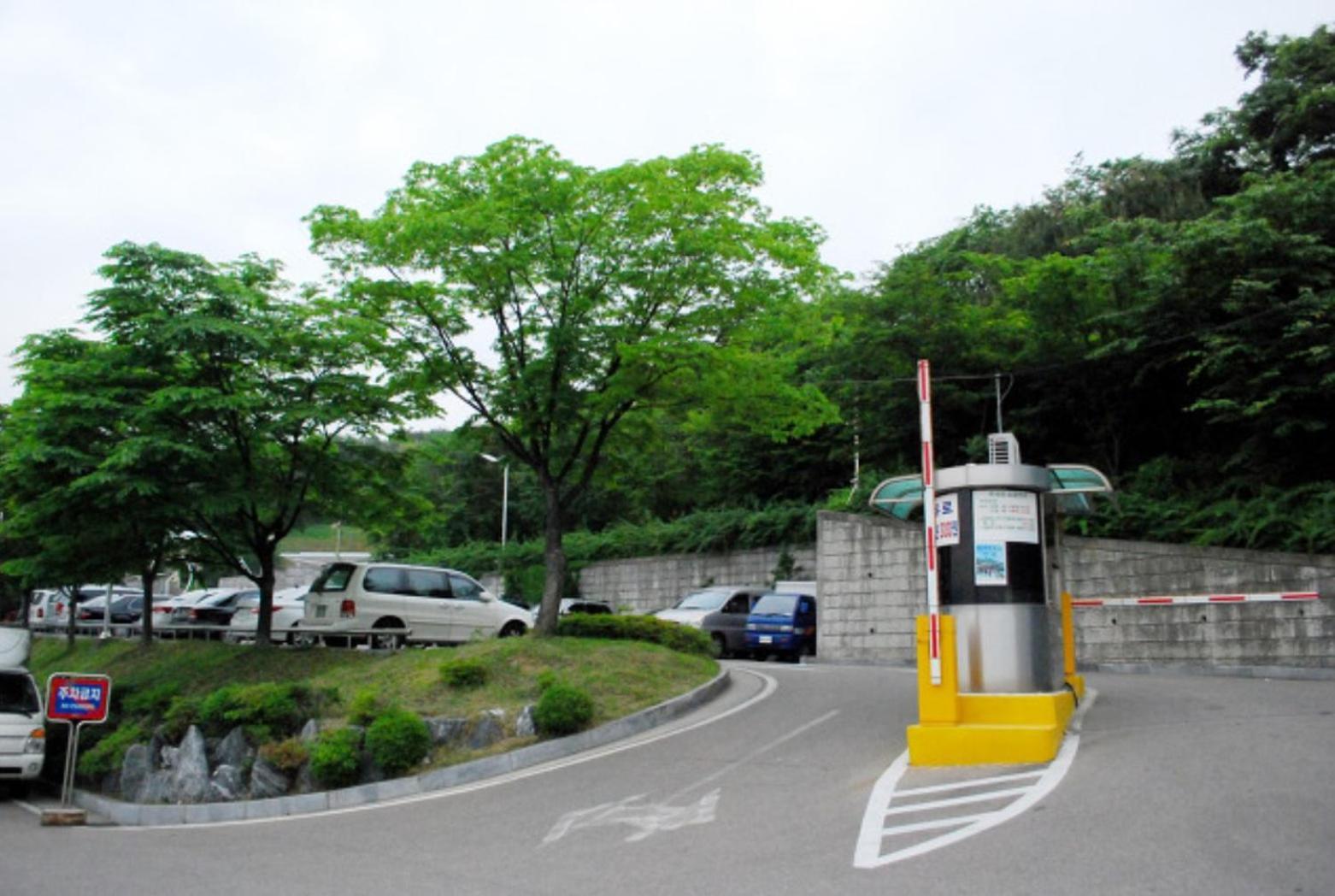 Ziip Hills 3 Seoul